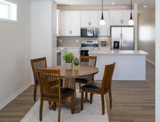 5507 Sundown Place NW, Rochester, MN 55901