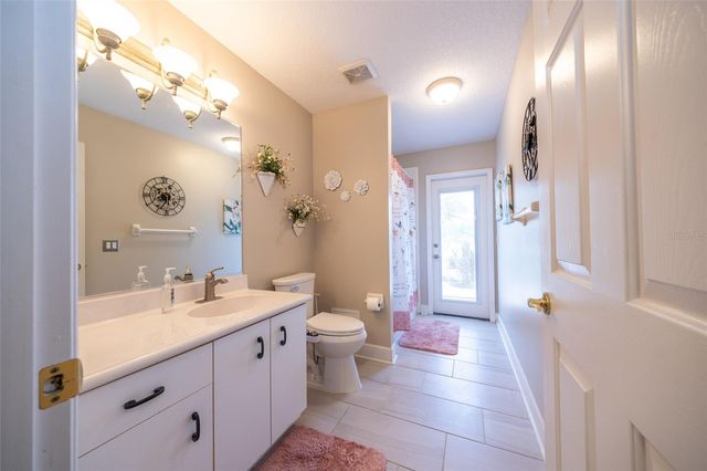 18 MOUNT VERNON LANE, Palm Coast, FL 32164
