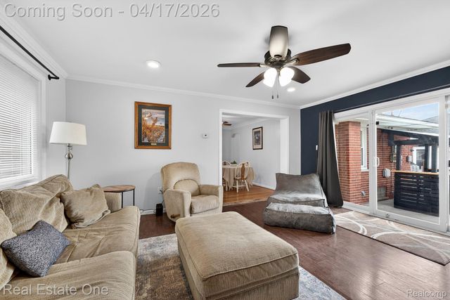 3400 Edsel Street, Trenton, MI 48183