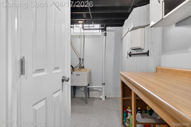 3400 Edsel Street, Trenton, MI 48183