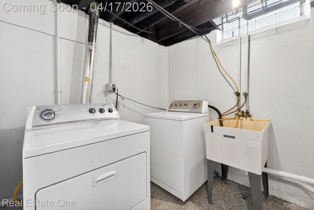 3400 Edsel Street, Trenton, MI 48183