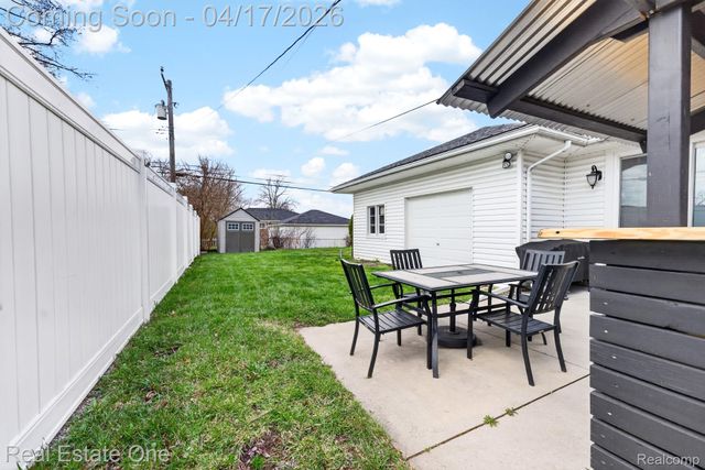 3400 Edsel Street, Trenton, MI 48183