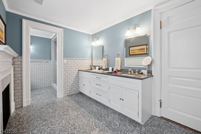 44 Spring Valley Rd, Morris Twp., NJ 07960