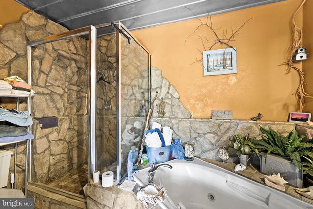 12501 W CATHARPIN RD, Spotsylvania, VA 22551