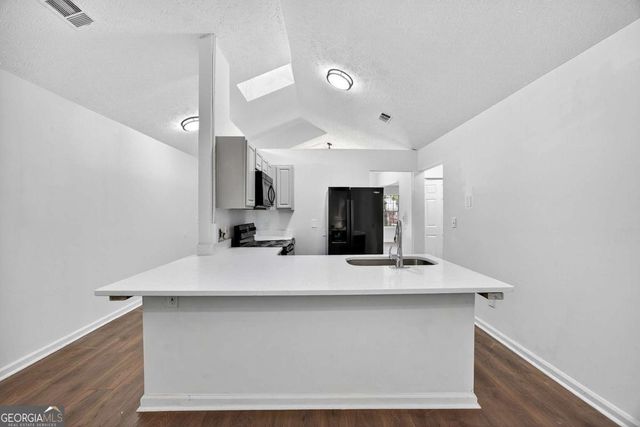 633 Sandys Lane SE, Atlanta, GA 30354