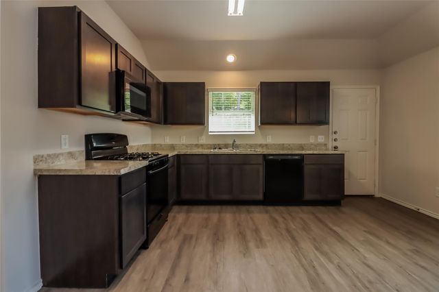 2852 Briggs Drive, Conroe, TX 77301