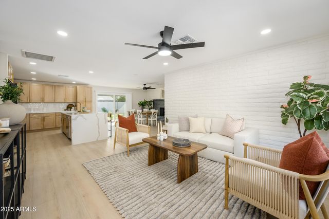 1407 E WESLEYAN Drive, Tempe, AZ 85282