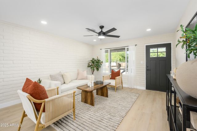 1407 E WESLEYAN Drive, Tempe, AZ 85282