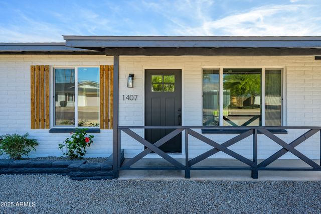 1407 E WESLEYAN Drive, Tempe, AZ 85282