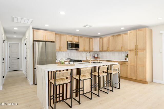 1407 E WESLEYAN Drive, Tempe, AZ 85282