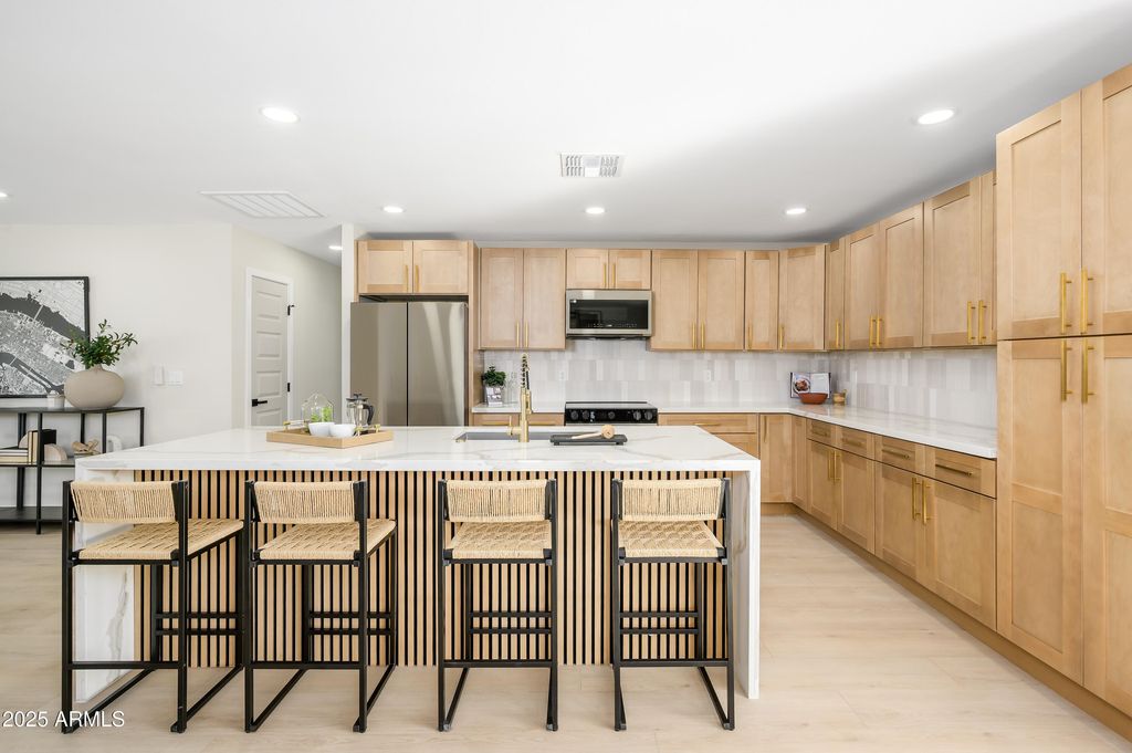 1407 E WESLEYAN Drive, Tempe, AZ 85282