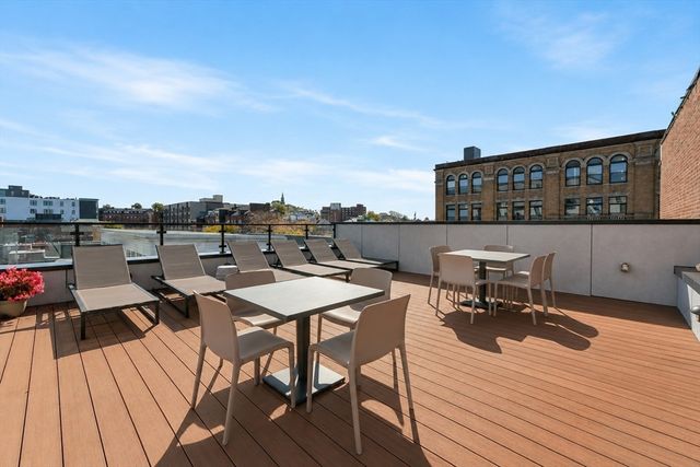 420 W Broadway PH604, Boston, MA 02127