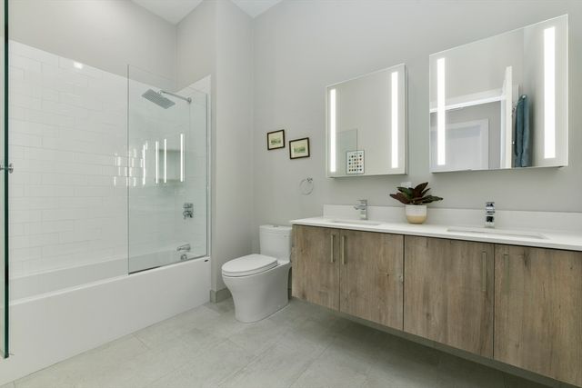 420 W Broadway PH604, Boston, MA 02127