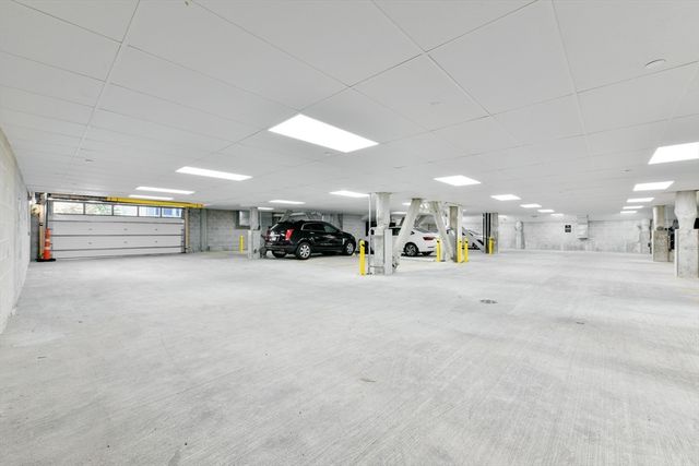 420 W Broadway PH604, Boston, MA 02127