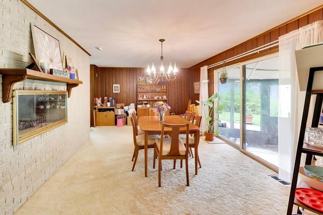 27125 N Williams Park Road, Wauconda, IL 60084