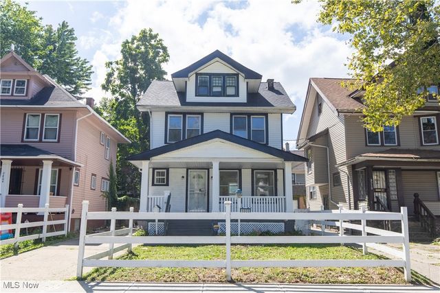 9800 Parmelee Avenue, Cleveland, OH 44108