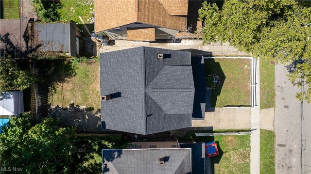 9800 Parmelee Avenue, Cleveland, OH 44108