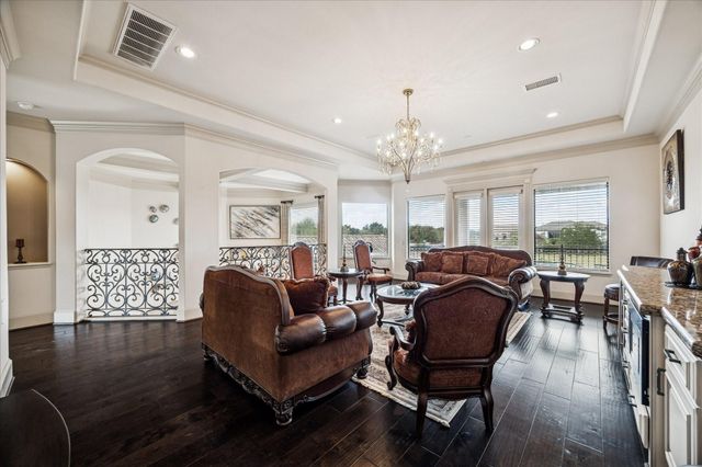 7 Haven Shore Lane, Sugar Land, TX 77479