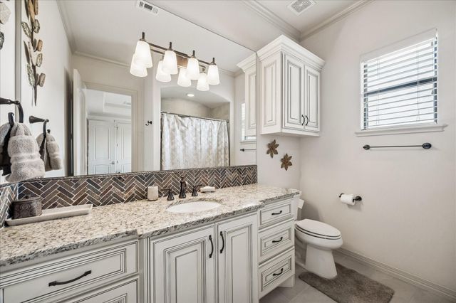 7 Haven Shore Lane, Sugar Land, TX 77479