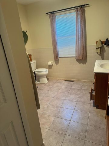 83 Sunset Drive, Milton, WV 25541
