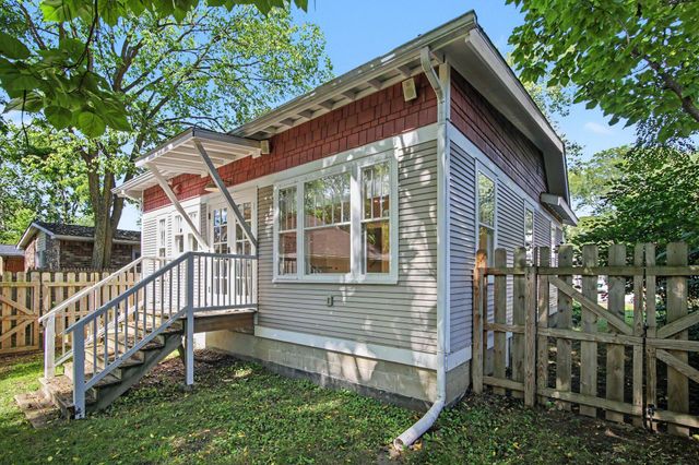 1452 Rosewood Street, Ann Arbor, MI 48104