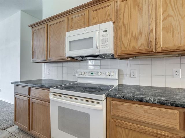 1600 Hazelwood Drive, Norman, OK 73071