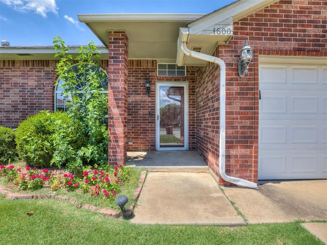 1600 Hazelwood Drive, Norman, OK 73071