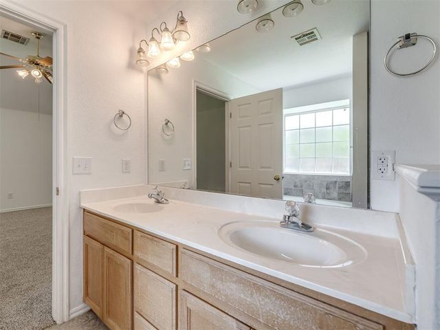 1600 Hazelwood Drive, Norman, OK 73071