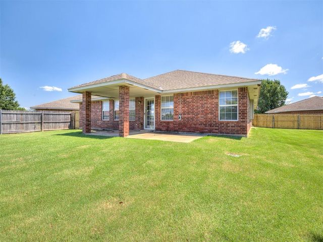 1600 Hazelwood Drive, Norman, OK 73071