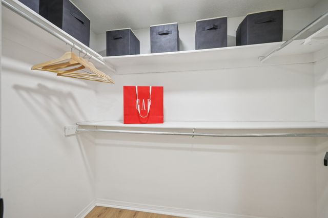 18333 Roehampton Drive 128, Dallas, TX 75252