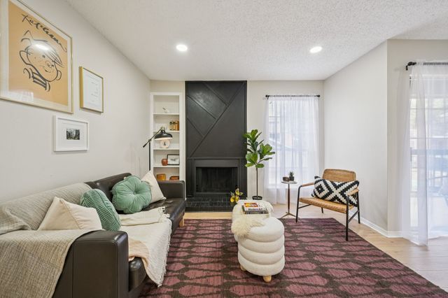 18333 Roehampton Drive 128, Dallas, TX 75252