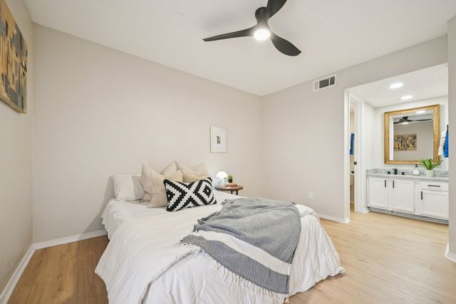 18333 Roehampton Drive 128, Dallas, TX 75252