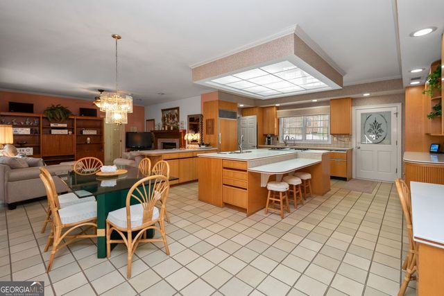 160 Victoria Drive, Fayetteville, GA 30214