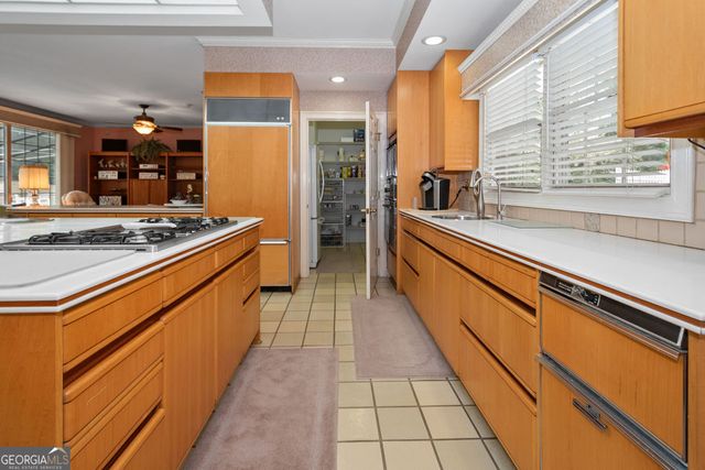 160 Victoria Drive, Fayetteville, GA 30214