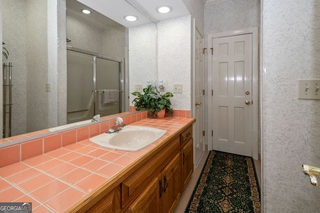 160 Victoria Drive, Fayetteville, GA 30214