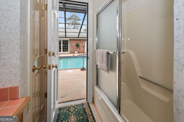 160 Victoria Drive, Fayetteville, GA 30214