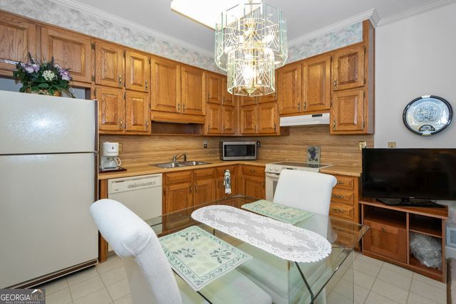 160 Victoria Drive, Fayetteville, GA 30214