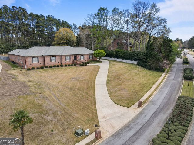 160 Victoria Drive, Fayetteville, GA 30214