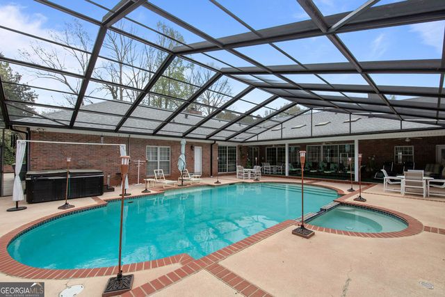 160 Victoria Drive, Fayetteville, GA 30214