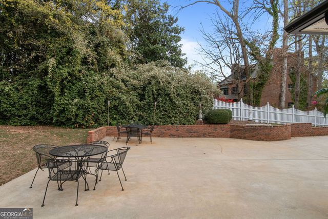 160 Victoria Drive, Fayetteville, GA 30214