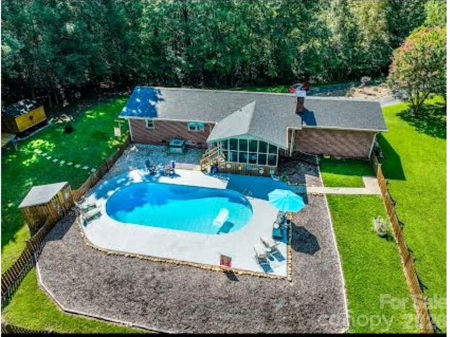 150 Revonda Drive, Nebo, NC 28761