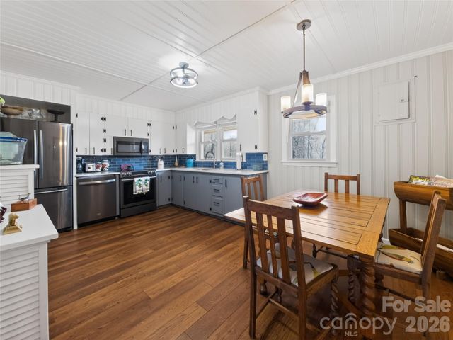 150 Revonda Drive, Nebo, NC 28761