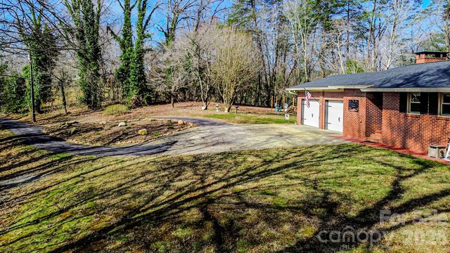 150 Revonda Drive, Nebo, NC 28761