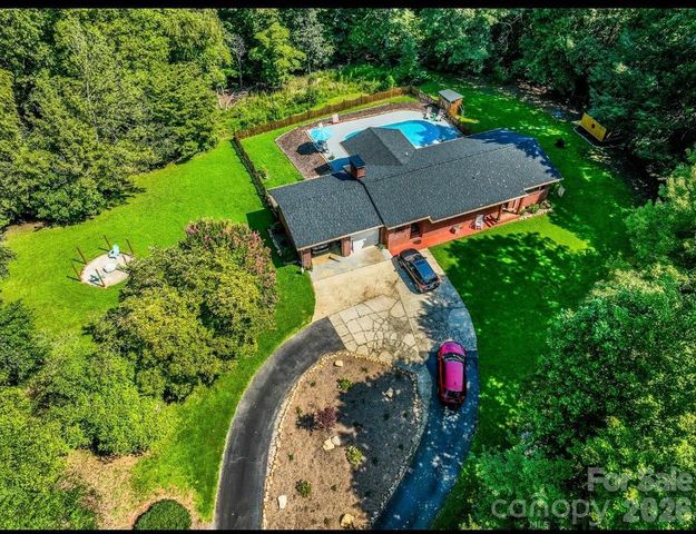 150 Revonda Drive, Nebo, NC 28761