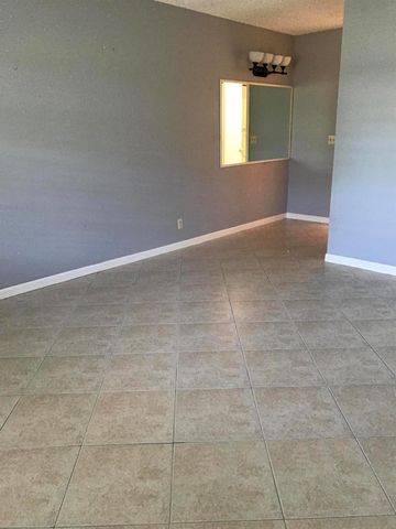 1030 W Flame Vine Avenue 13-B, Delray Beach, FL 33445