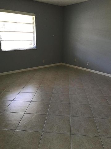 1030 W Flame Vine Avenue 13-B, Delray Beach, FL 33445