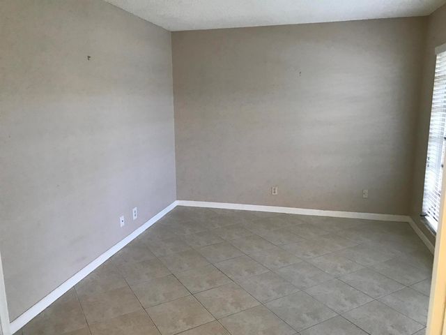 1030 W Flame Vine Avenue 13-B, Delray Beach, FL 33445