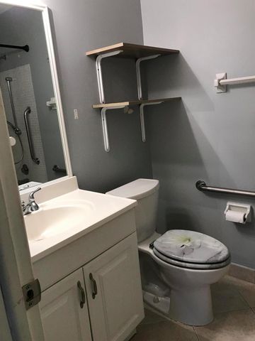 1030 W Flame Vine Avenue 13-B, Delray Beach, FL 33445