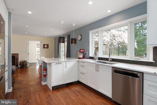 957 CHERRY HILL RD, Princeton, NJ 08540