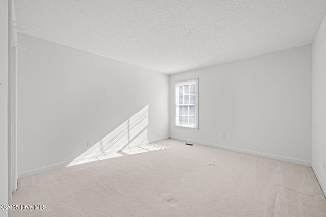 122 Saint Andrews Circle, New Bern, NC 28562